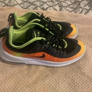 Nike AA2148-006 Men’s Air Max Axis Volt Orange
